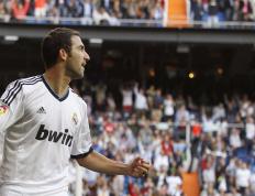 IM体育社区互动入口-冰火淬炼，吉林绝杀之夜与克莱的跨洋回响