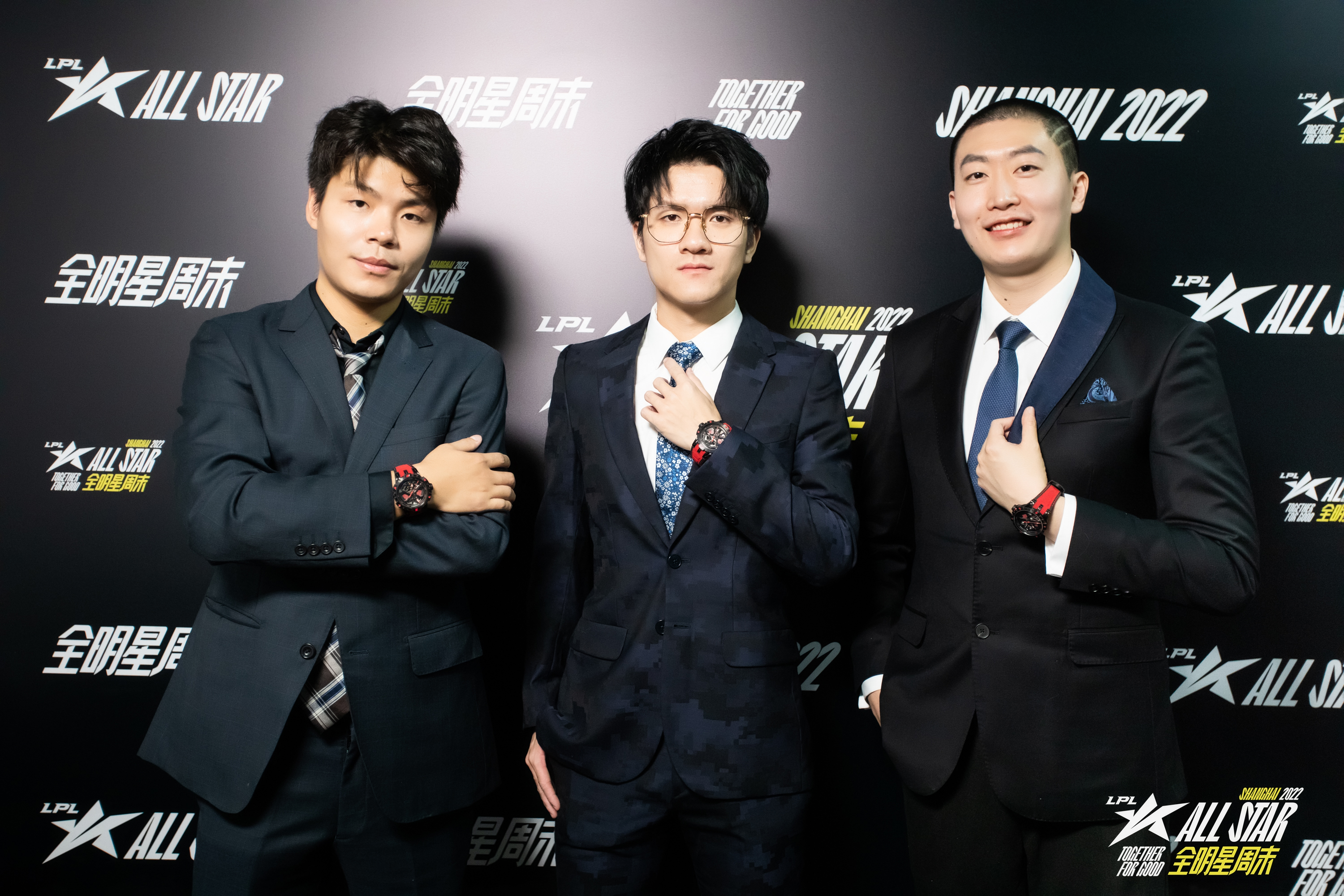 IM体育注册链接-包含HLE碾压EG，Jankos操刀奇招英雄翻盘峡谷大战全球总决赛，点燃全场激情的词条