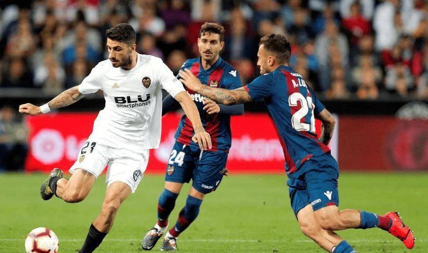 IM体育App下载-关于塞维利亚将面临对手巴伦西亚的挑战,双方争夺西甲积分榜前四位置的信息