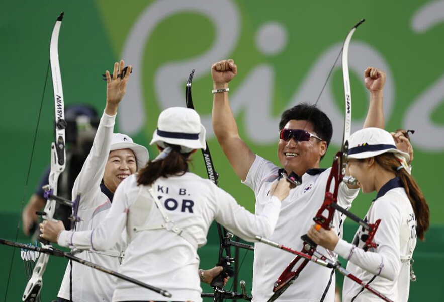 IM体育下载-韩国射箭队实现完美表现，夺得团体冠军