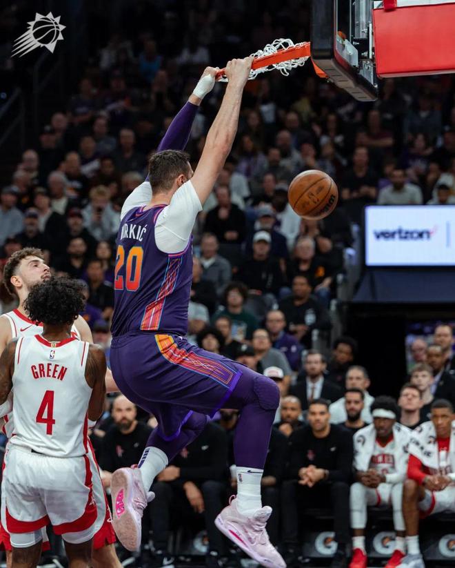 IM体育App下载-关于国王完胜天津队,詹姆斯刷新纪录的信息