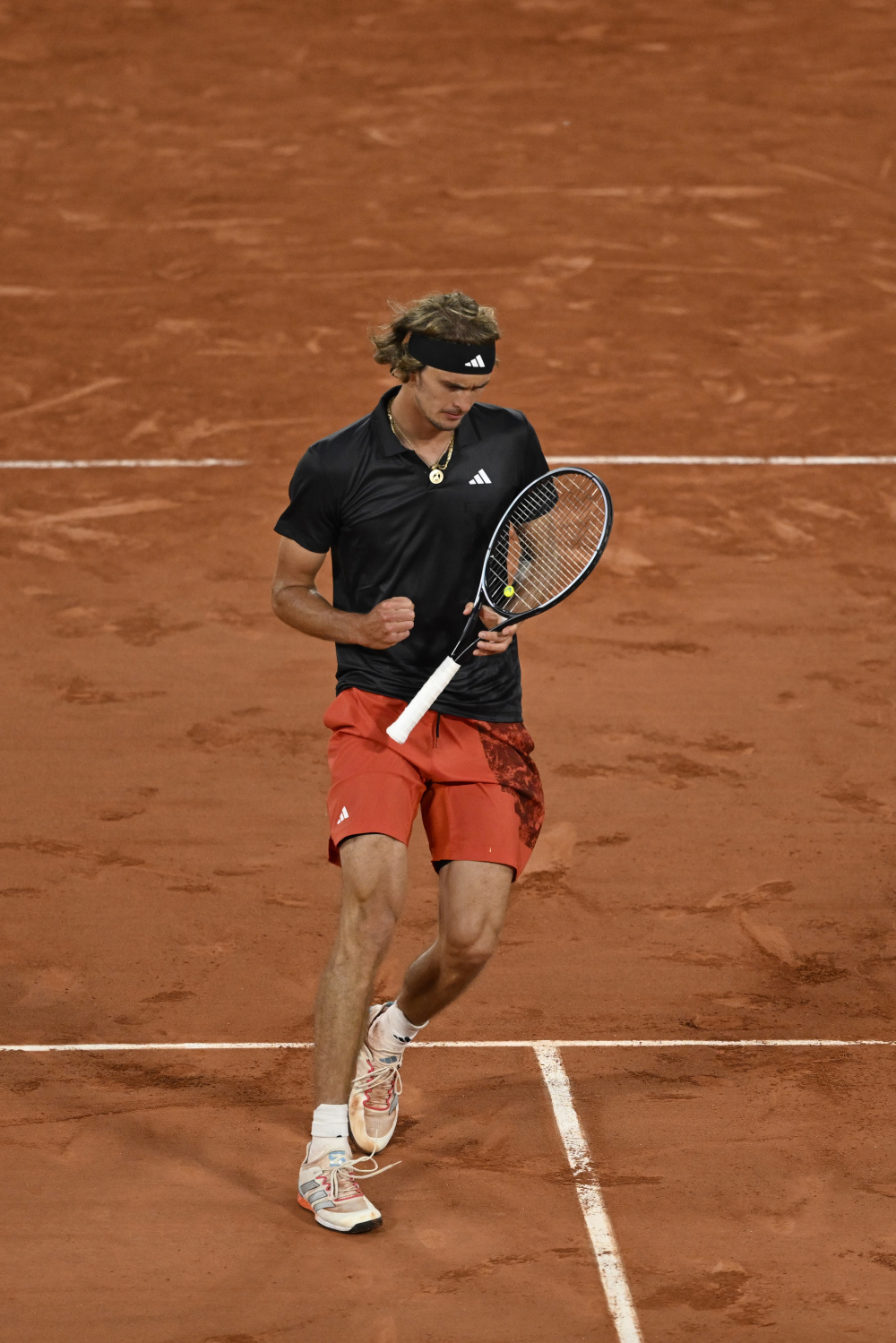 IM体育官网-年终总决赛完胜法网,兹维列夫惊艳四座的简单介绍