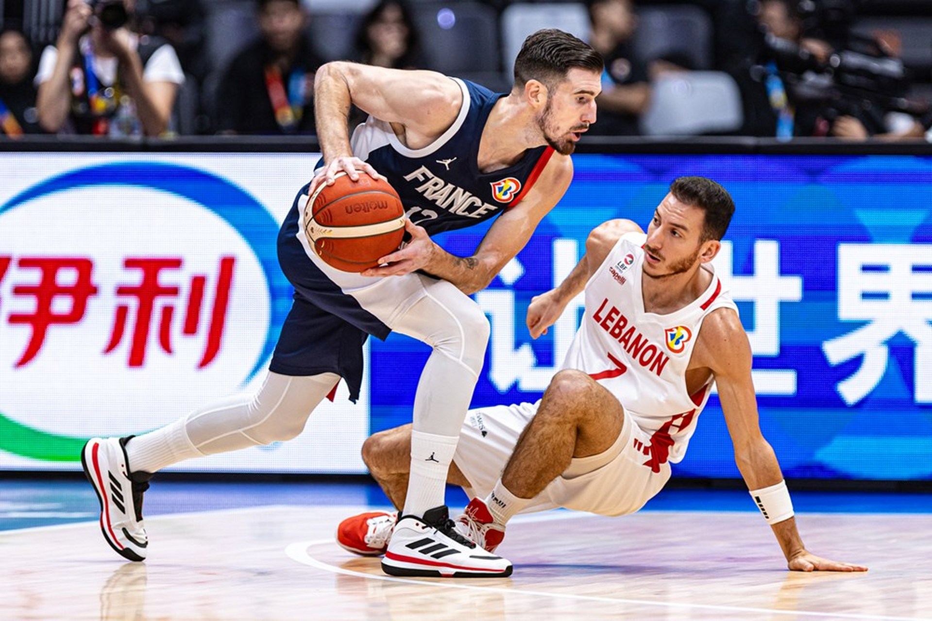 IM体育官方网站-法国队险胜泰国队,辛杜关键制胜