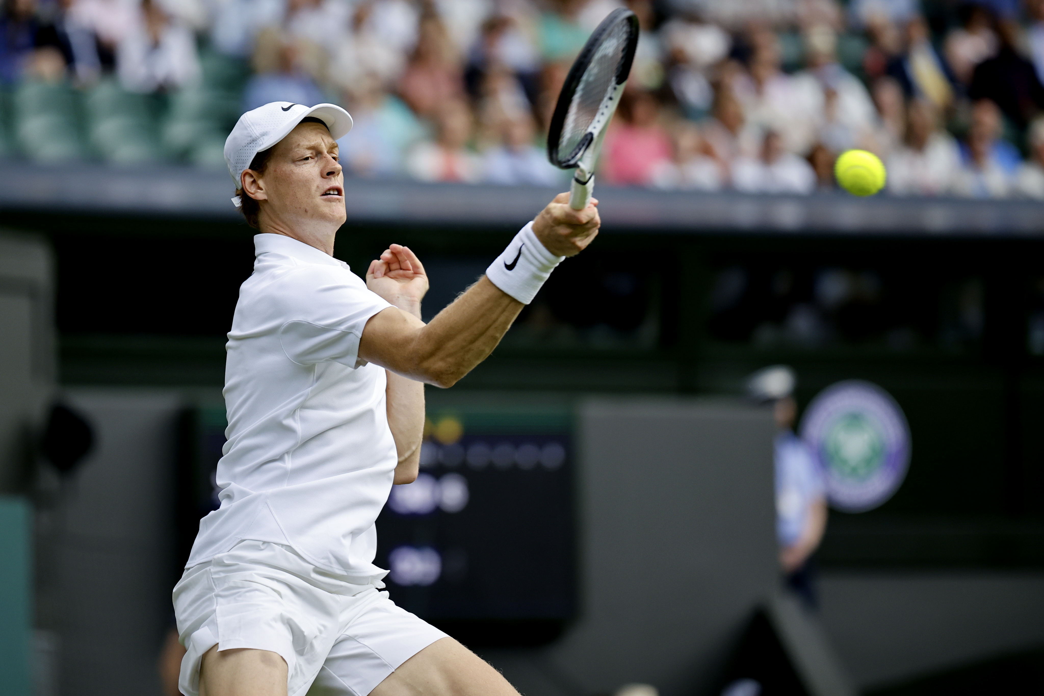 IM体育在线注册-关于温网逆转澳网，辛纳高光表现的信息