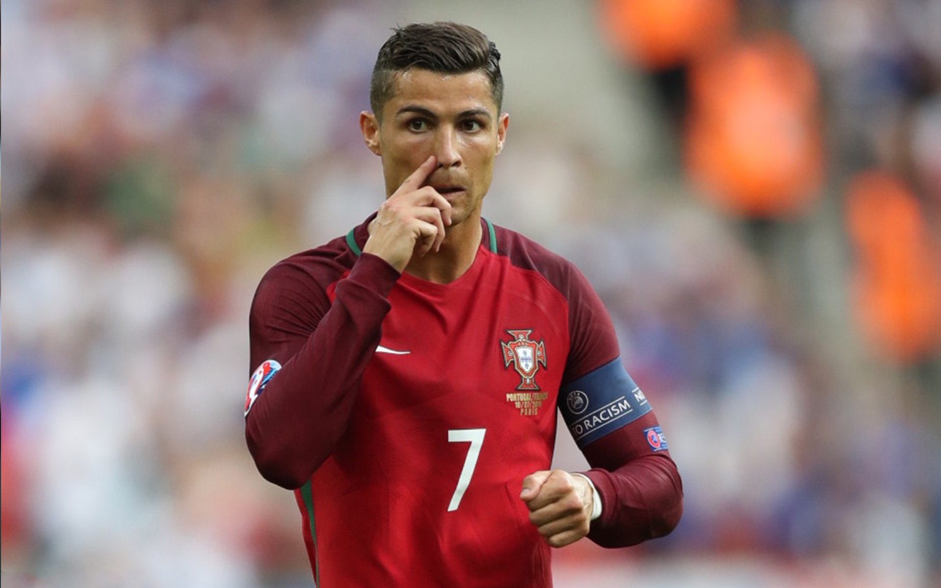 IM体育平台-世界排名争夺战之夜,范戴克个人能力完全展现