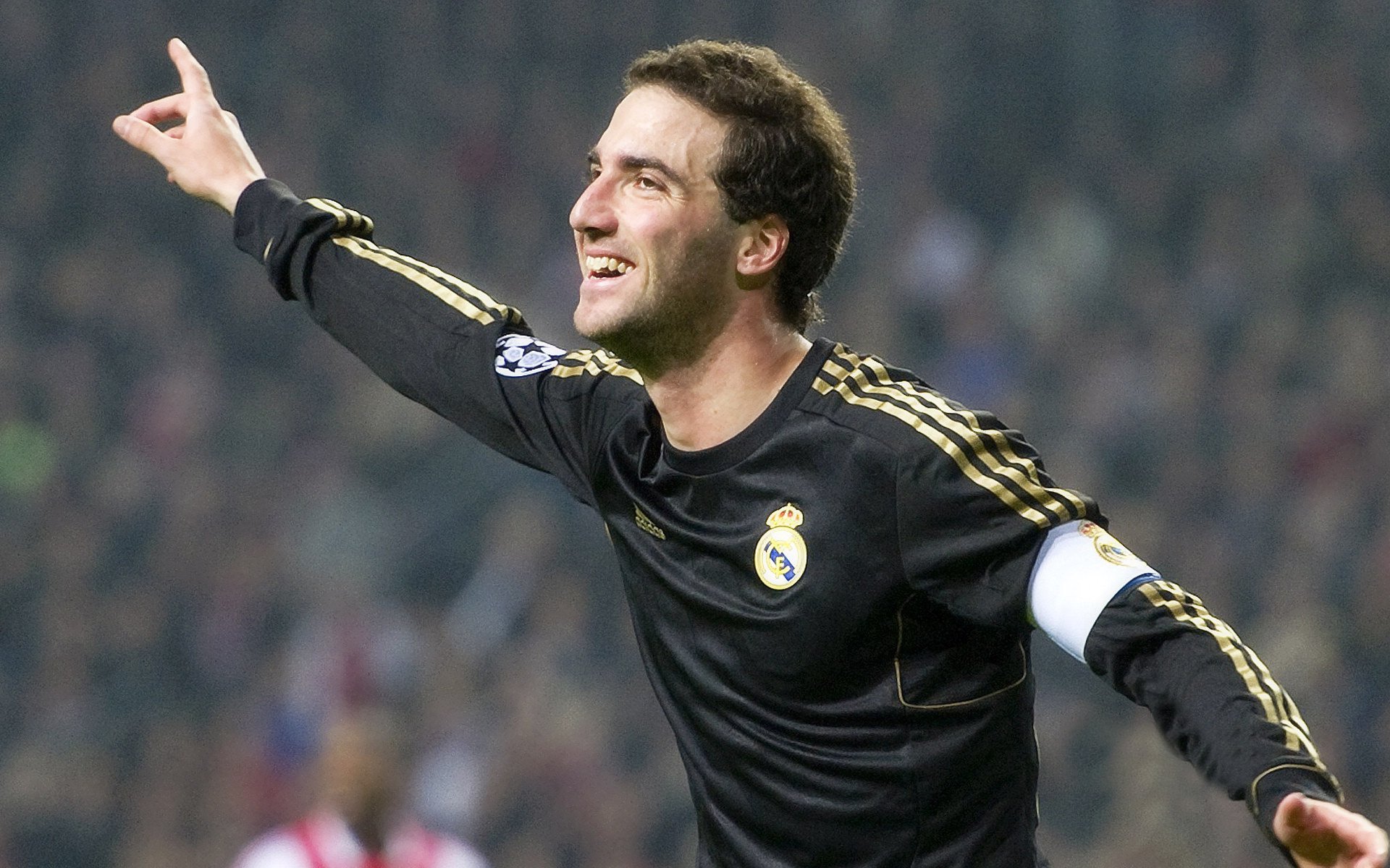 IM体育-东决关键战之夜,切特关键时刻站出来